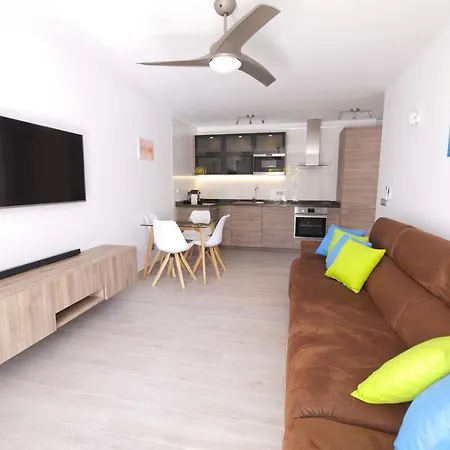 Oasis 22 * Nerja