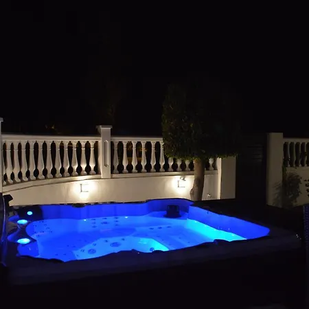 Oasis 22 *